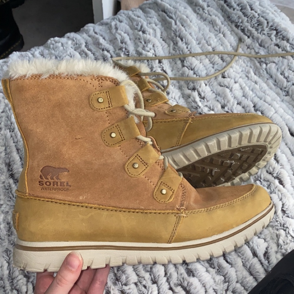 Sorel snow boots Explorer Joan
